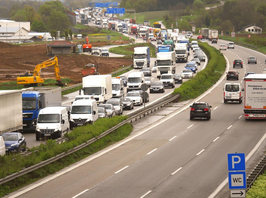 autostrada lavori coda