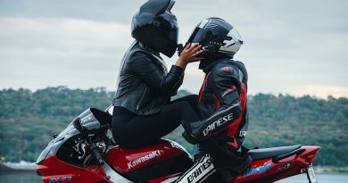 Coppia in moto
