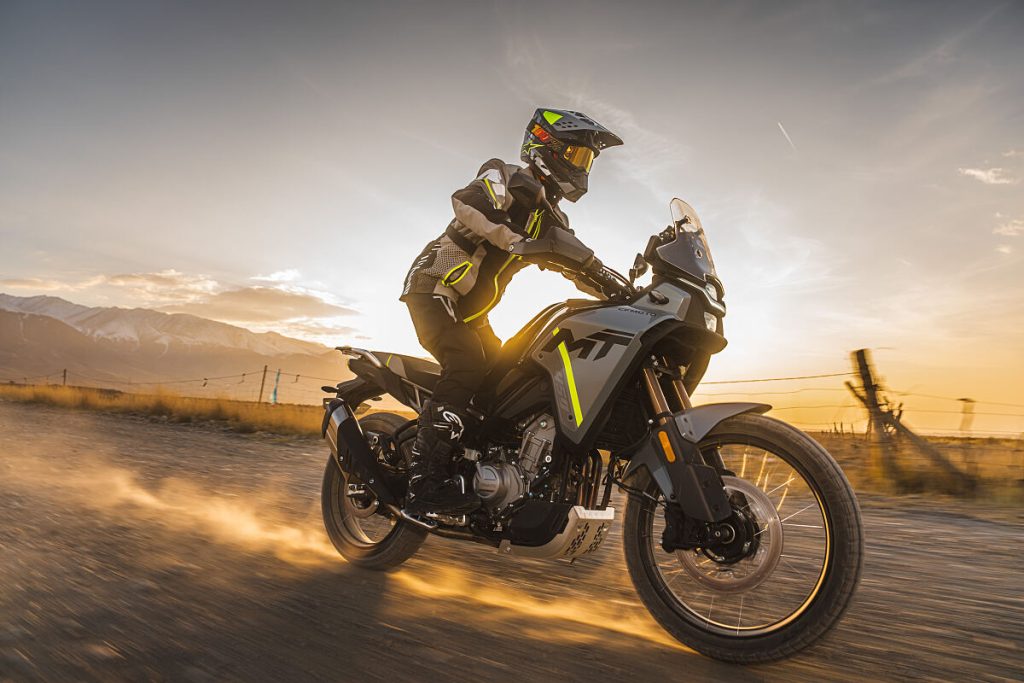 CFMoto 450 MT 2025